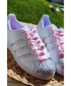 Stan smith originals personnalisées avec des strass